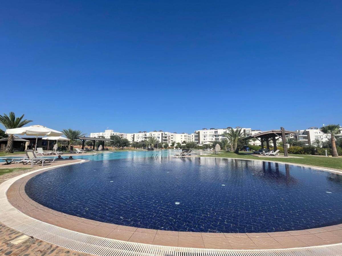 Relaxing Penthouse Suites By The Sea Vokolidha Buitenkant foto