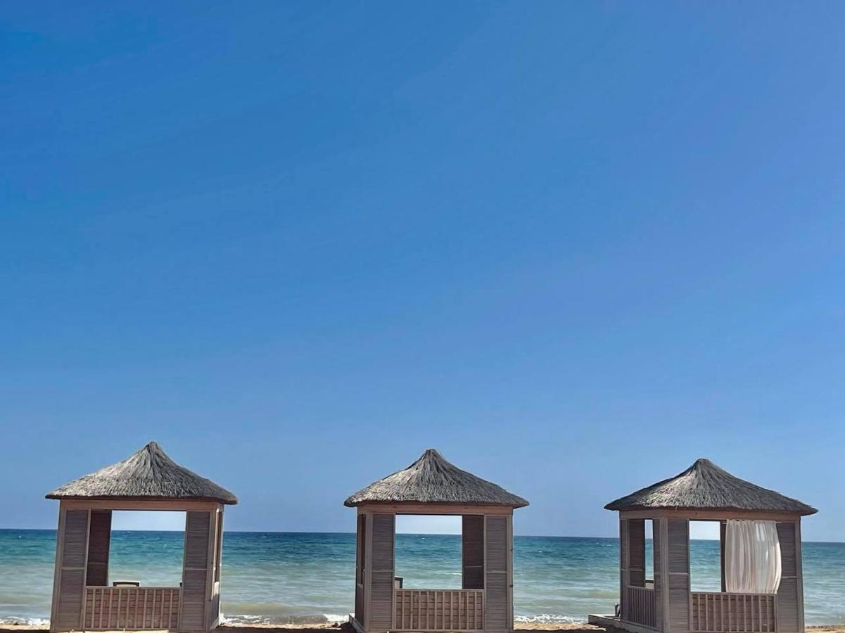 Relaxing Penthouse Suites By The Sea Vokolidha Buitenkant foto