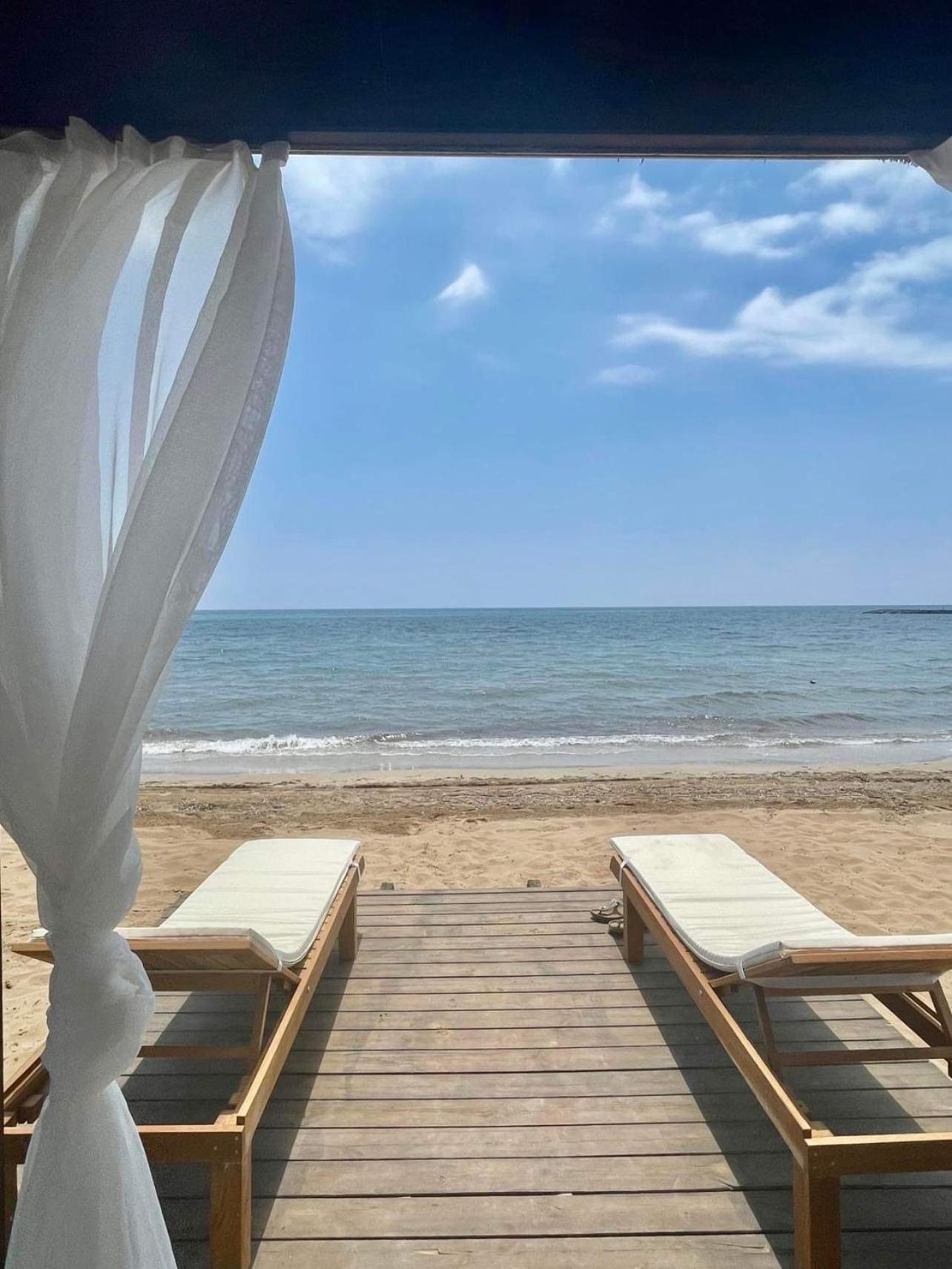 Relaxing Penthouse Suites By The Sea Vokolidha Buitenkant foto