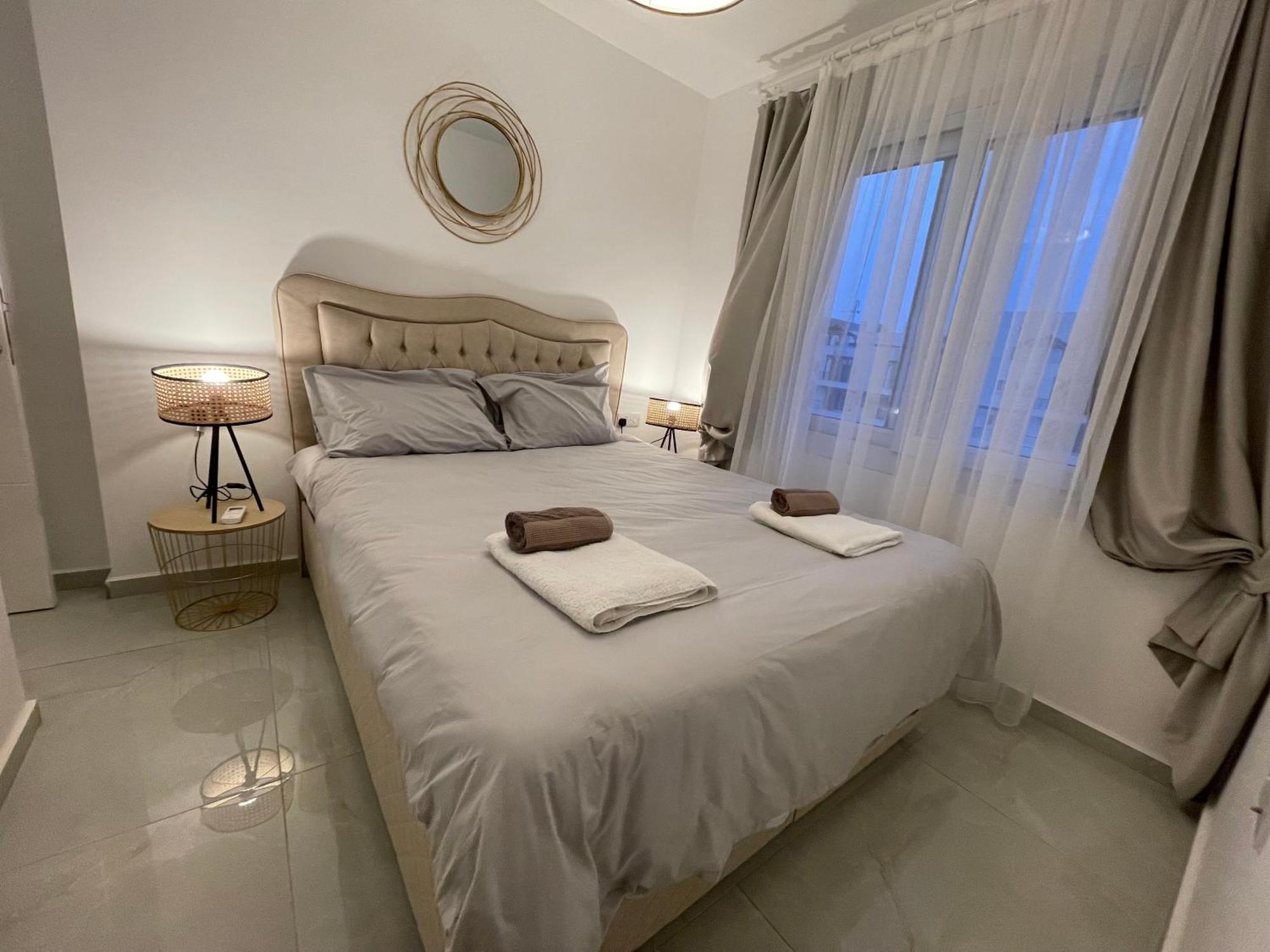 Relaxing Penthouse Suites By The Sea Vokolidha Buitenkant foto