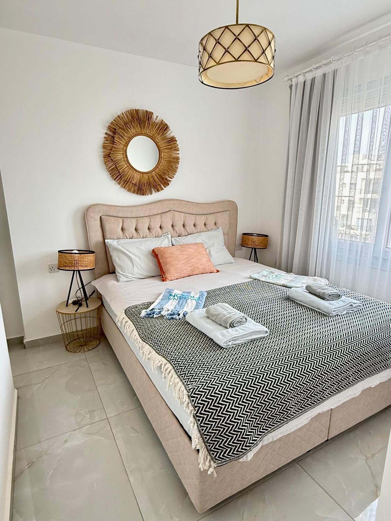 Relaxing Penthouse Suites By The Sea Vokolidha Buitenkant foto