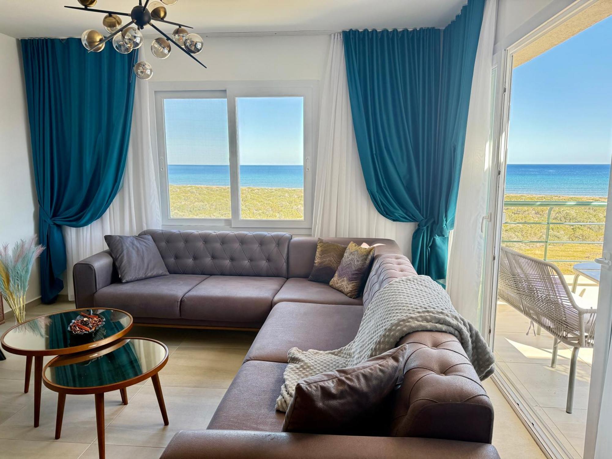 Relaxing Penthouse Suites By The Sea Vokolidha Buitenkant foto